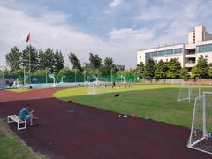 -和达·悦自由体育公园