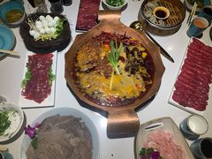 -墨居上隐·院子里火锅(峨眉店)