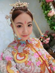 -AMOR艾沫婚纱奢品荟(设计师勒泰店)