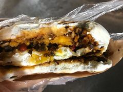 蛋菜夹馍-老马家马蓉蛋菜夹馍·腊牛肉夹馍(回民街店)