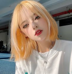 -丝语萱形象