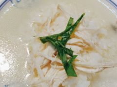 -肖四女乐山跷脚牛肉(南汇大学城生活广场店)