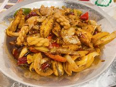 -休记光头香辣蟹干锅店(衣冠庙店)