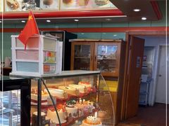 面包甜点陈列柜-新侨三宝乐面包店(崇文门店)