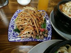-宫廷药膳罐罐面(兴庆路店)