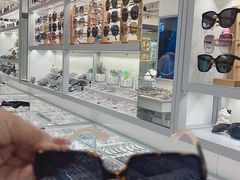 -潘多拉眼镜·蔡司依视路明月(潘家园店)