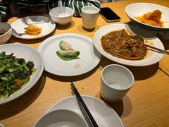 -关东小磨东北菜(上海长风大悦城店)