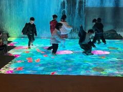 -蓝精灵乐园·世茂精灵之城主题乐园