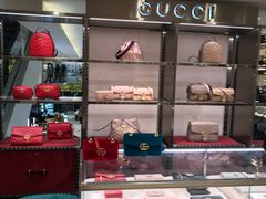 -文艺复兴百货(米兰大教堂广场店)