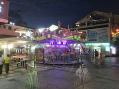 -亚龙湾亚泰商业街