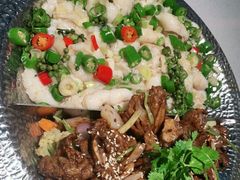 -小鱼小牛·鱼牛干锅·脆鱼火锅(世欧广场店)