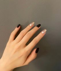 -悦指间美甲美睫