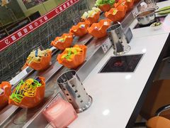 大堂-亿富盛餐饮旋转小火锅(乐客城店)