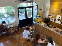 -彳亍咖啡·这里(水湾路店)