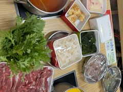 -杨老板·海鲜集市火锅·鲜切牛肉(中防万宝店)
