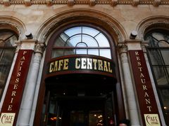 -中央咖啡馆