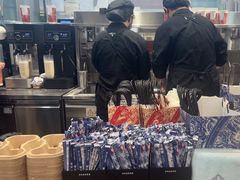 -霸王茶姬(上海静安大悦城店)