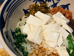 -蜗牛小馆醉乡民谣云南菜(惠新西里店)