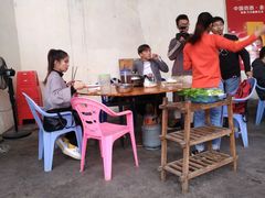 -章记正宗南岗鱼蛋火锅