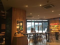 -星巴克臻选(莘庄仲盛店)
