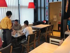 -必胜客(武汉欢乐谷店)
