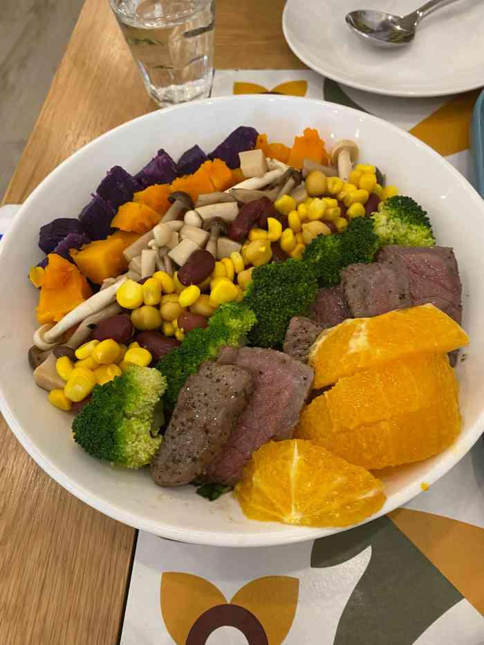 西木semood(沙拉·轻食·简餐)(东岸里店)-"周末下午一点多去的,等待