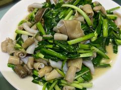 -超越海鲜屋(飞龙物业店)