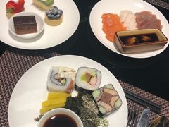 -唐拉雅秀酒店-西锦汇空中BBQ·思创餐厅