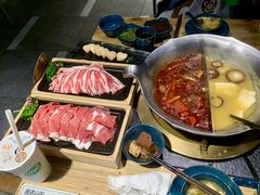 鸭血豆腐-湊湊火锅·茶憩(南京东路悦荟店)