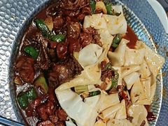 -俭寨大盘鸡·手抓肉·烧烤新疆菜(乌苏路店)
