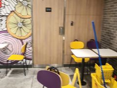-麦当劳(火车北站餐厅)
