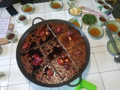 红汤锅底-石灰市老火锅(北滨路店)