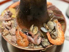 -一口猪海鲜浑锅·东北家常菜