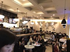 大堂-星巴克臻选(广州沙面店)