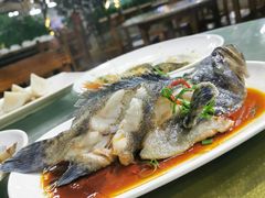 -四川小胡子海鲜(丁村万人海鲜广场店)