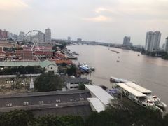 -曼谷湄南河畔华美达广场酒店