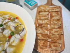 菠萝飞饼-青花椒花椒鱼(合生汇店)