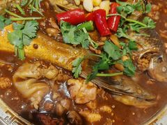 -鸿亨泰杂鱼馆(港馨家园店)