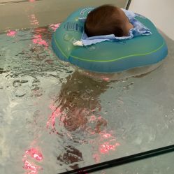 -爱婴岛·婴儿游泳馆(广州市妇幼医院店)