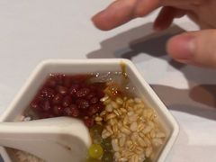 -江城小馆陕南妈妈菜·全球旅行餐厅(钟楼店)