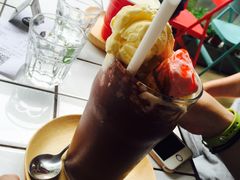 巧克力冰激凌奶昔-MIKAKU(万达广场上海宝山店)