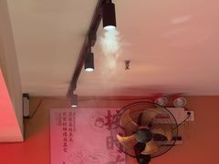 -何师傅美蛙鱼头(汉街店)
