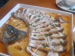 清蒸武昌鱼-莲餐厅·湖北菜·藕汤是头牌(愚园路店)