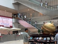 -上海浦东图书馆(总馆)