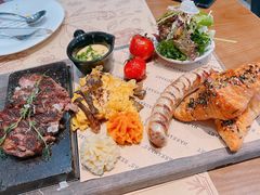 -Mark&Mars Restaurant