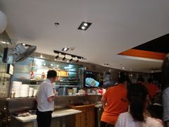 -新大咀港式茶餐厅(宝山万达店)
