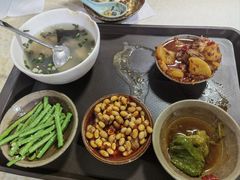 -董哥山城碗碗香(美专校街店)