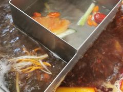-东巴人鱼豆花火锅(幸福街店)