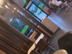 -麦当劳(常山服务区得来速店)