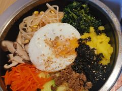 石锅拌饭-梨花牛肉汤饭(仁恒伊势丹店)